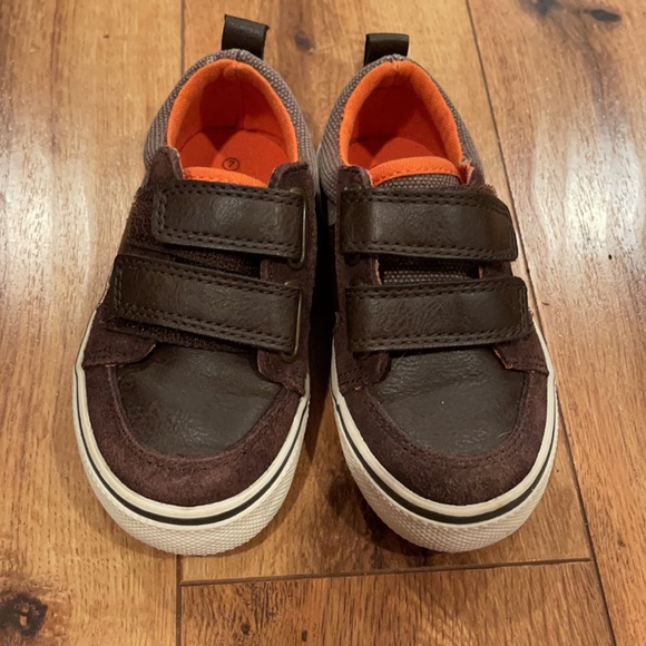 2 pairs boys size 7 shoes - Picture 8 of 8